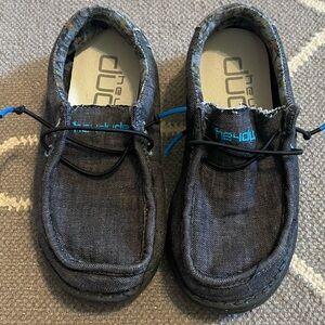 Little boys hey dudes